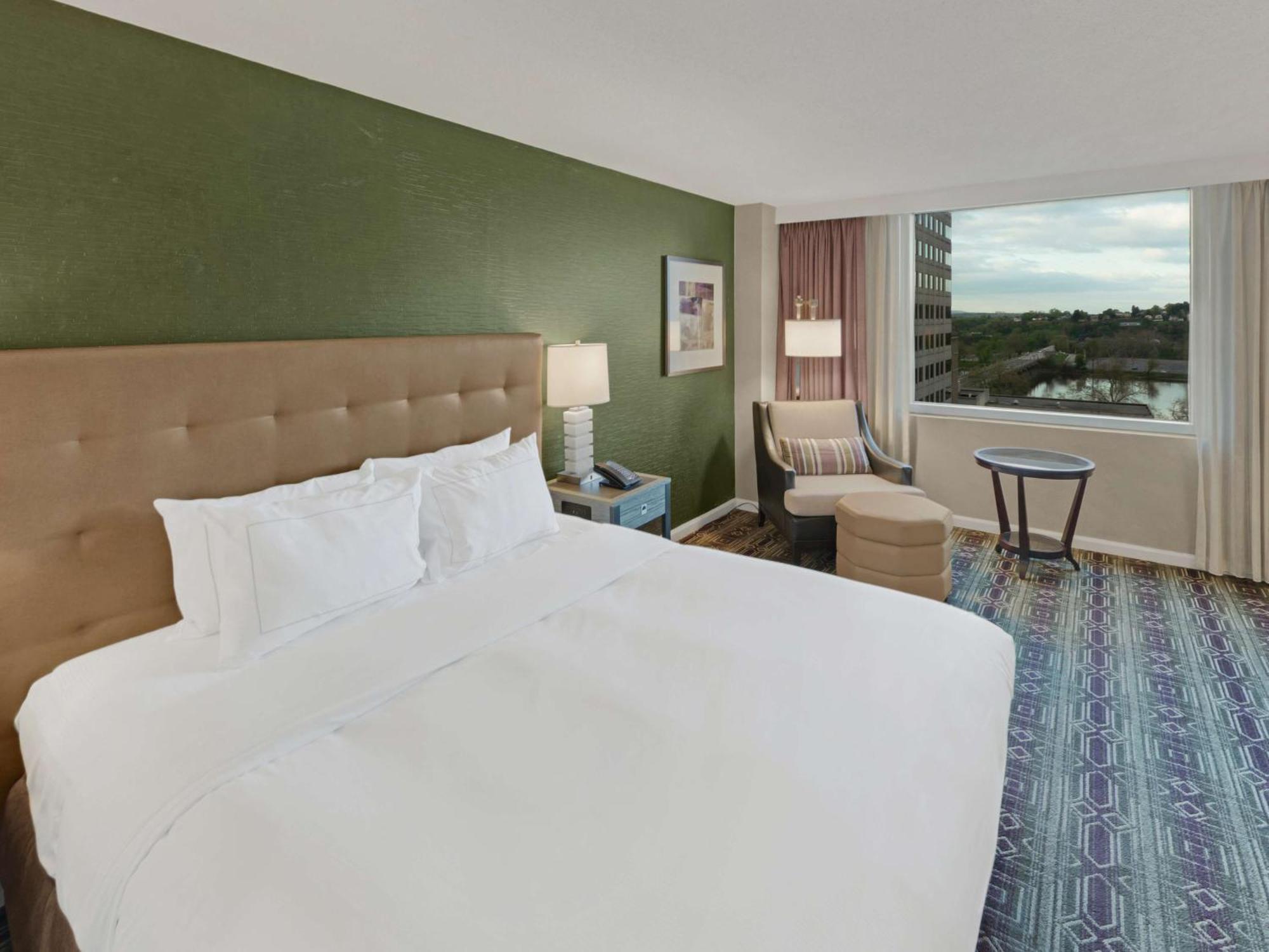Hilton Harrisburg Near Hershey Park Exterior photo